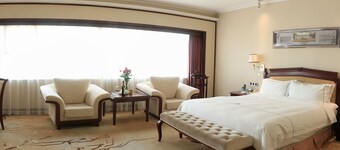 Junyi Hotel