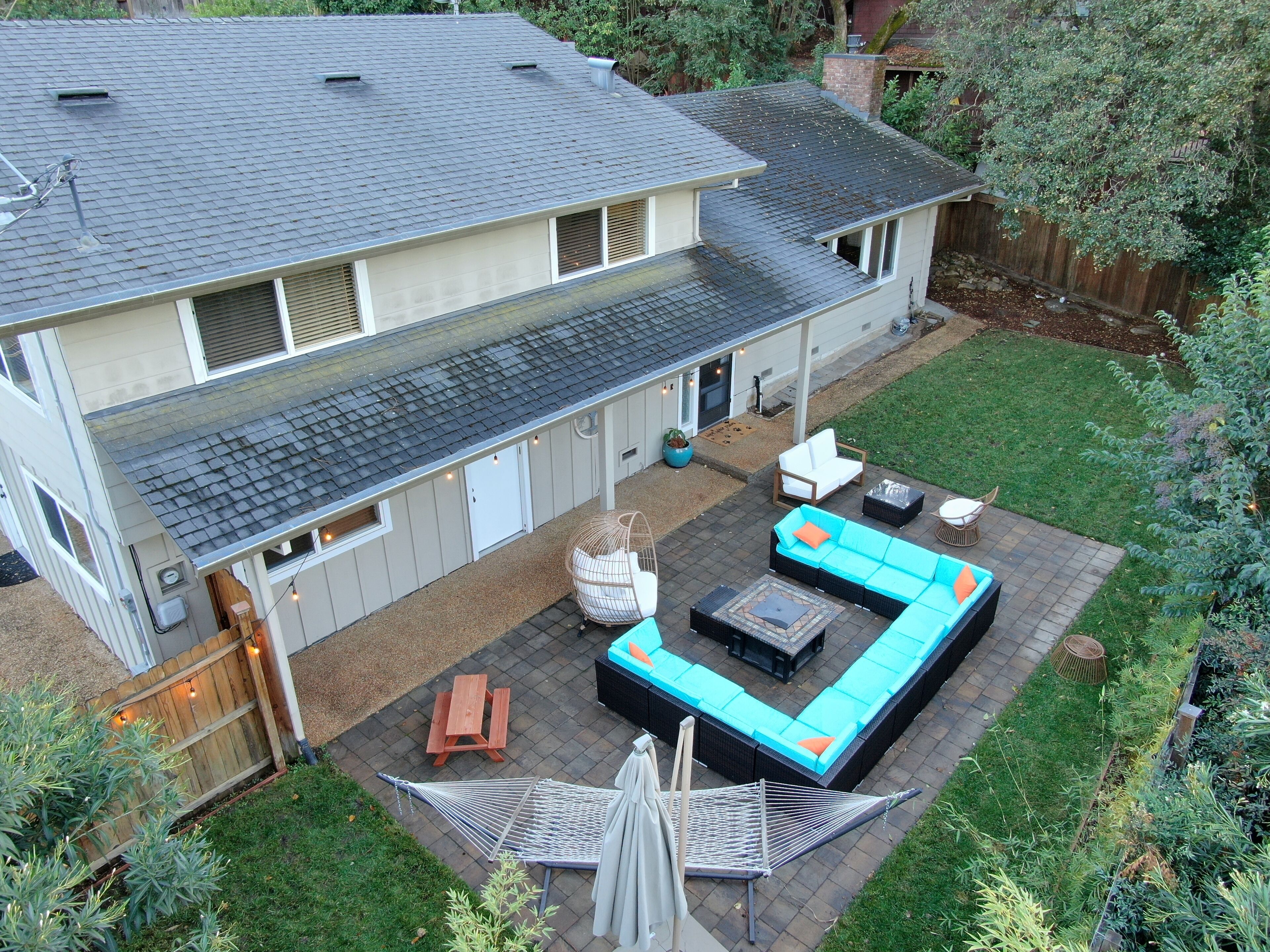 Spacious Family Friendly Retreat Near Wine Country