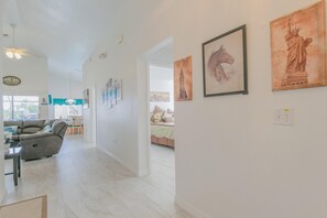 Villa, 4 Bedrooms | 4 bedrooms, individually decorated, individually furnished - Villa Hillcrest - 540 Hillcrest by Fairytale VR (Davenport)