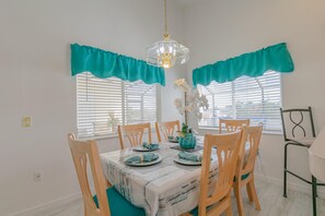 Huvila, 4 makuuhuonetta | Ruokailu