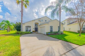 Villa, 5 Bedrooms | Exterior