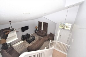 Villa, 5 Bedrooms | Living room