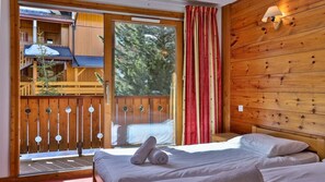 3 bedrooms, WiFi, bed sheets