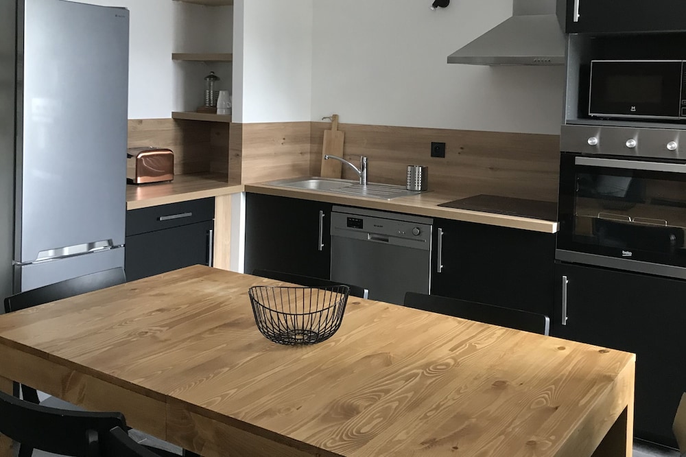 Apartment 4-6 Pers in the heart of the Charterhouse at the foot of the ski slopes