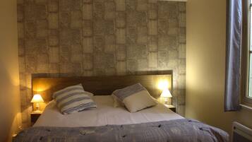 7 bedrooms, free WiFi, bed sheets