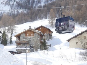 Snow and ski sports - Beautiful apartment for six, 50m from the World Cup track (Val-d'Isère)
