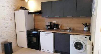 GĂźte familial au calme avec parc et jardin, pour 8 personnes, prĂšs dâun chĂąteau historique