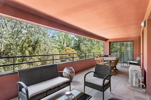 Outdoor dining - Spacious T3 Terrace/Clim overlooking the Lez ☀ (Montpellier)