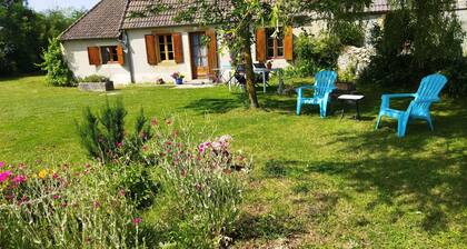 Gßte au calme avec verger, à proximité de randonnées et sites culturels