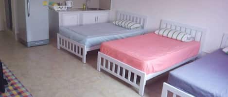1 bedroom, iron/ironing board, Internet, bed sheets
