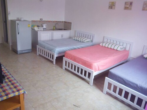 Impact Thunder Dome Service Taxi