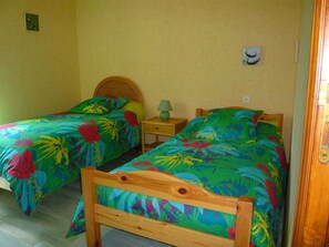 2 habitaciones, wifi gratis y ropa de cama