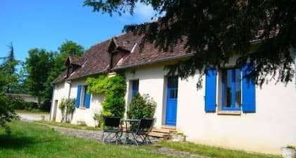 Charmante Ferme Berrichonne avec Dégustation, WiFi et Jardin - Proche Vignoble de Sancerre