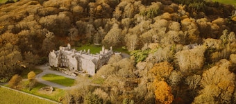 Castle Penthouse: Spectacular & Chic Apartment on 2000-acre seaside Estate