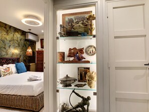 2 slaapkamers, een strijkplank/strijkijzer