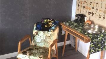 Ilmaiset vauvansängyt, ilmainen Wi-Fi, vuodevaatteet
