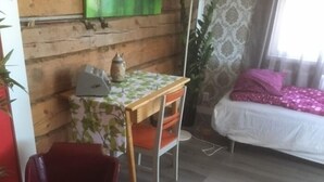 Habitación doble económica, baño compartido