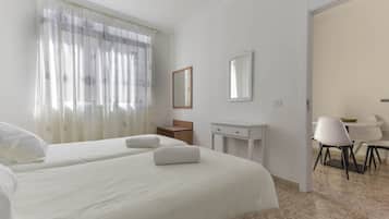 1 bedroom, iron/ironing board, free WiFi, bed sheets