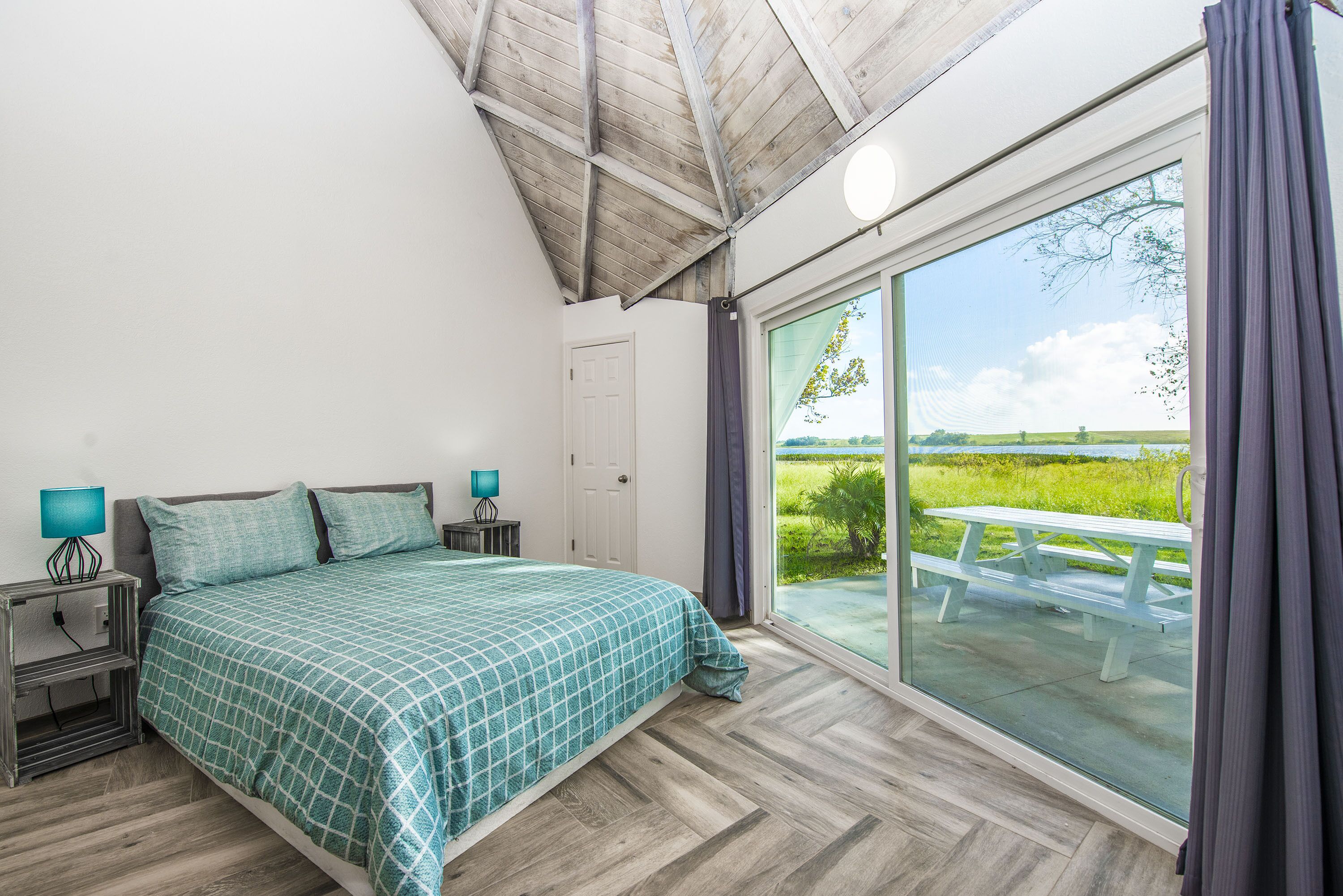 1 chambre, fer et planche à repasser, Wi-Fi, literie fournie