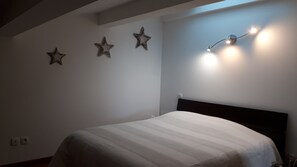 3 chambres, fer et planche Ă repasser, lit parapluie, Wi-Fi gratuit
