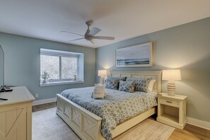 Room - New Inventory! Updated Kitchens and Baths 2 BR Bikes & Beach Gear included (Hilton Head Island)