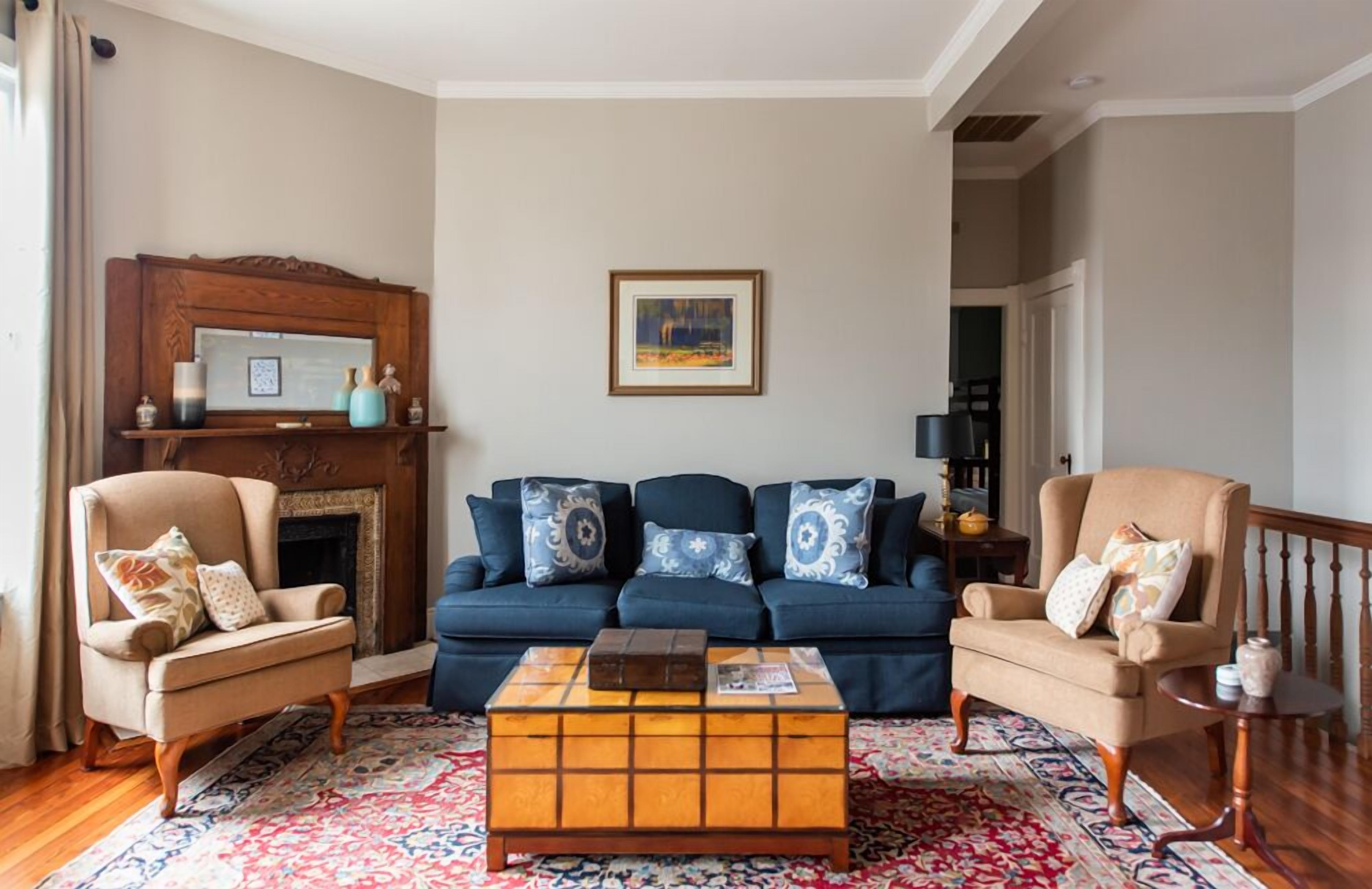 Charming Pet-Friendly Home Perched on Warren Square by Lucky Savannah