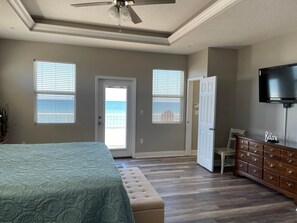 3 soverom, strykejern/-brett, reiseseng for barn og wi-fi (inkludert)