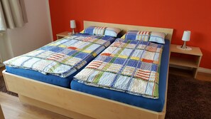 1 bedroom, internet, bed sheets