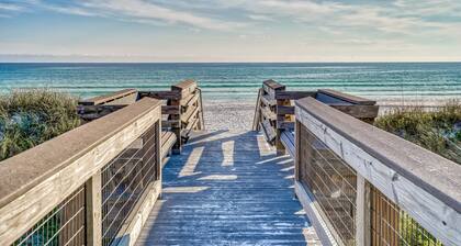 Sandy Toes Gated Community*Pool*Gym*Beach Svc!