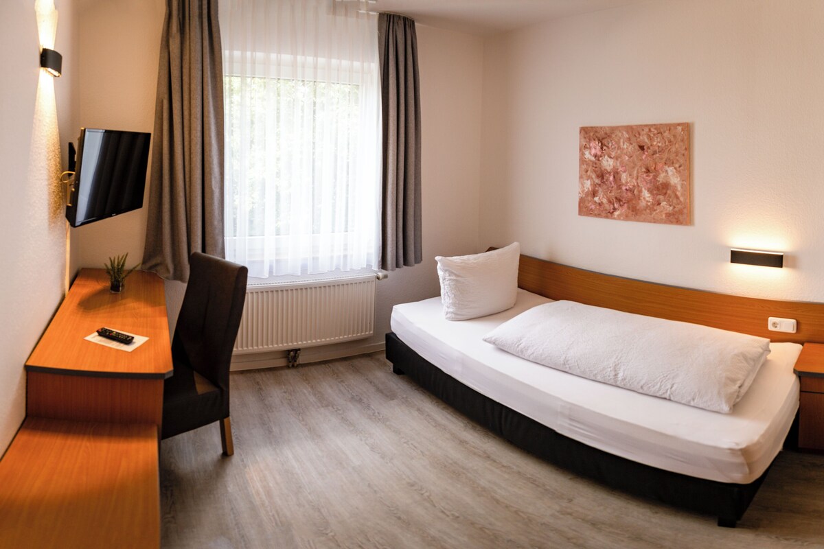 Basic Single Room