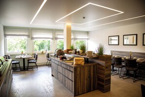 Gratis morgenmadsbuffet hver dag