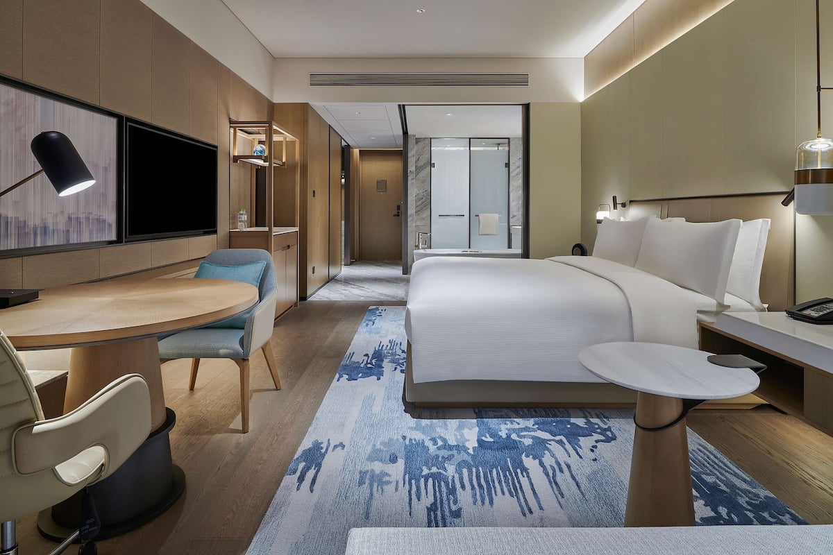 1 habitación, ropa de cama hipoalergénica, edredón y minibar