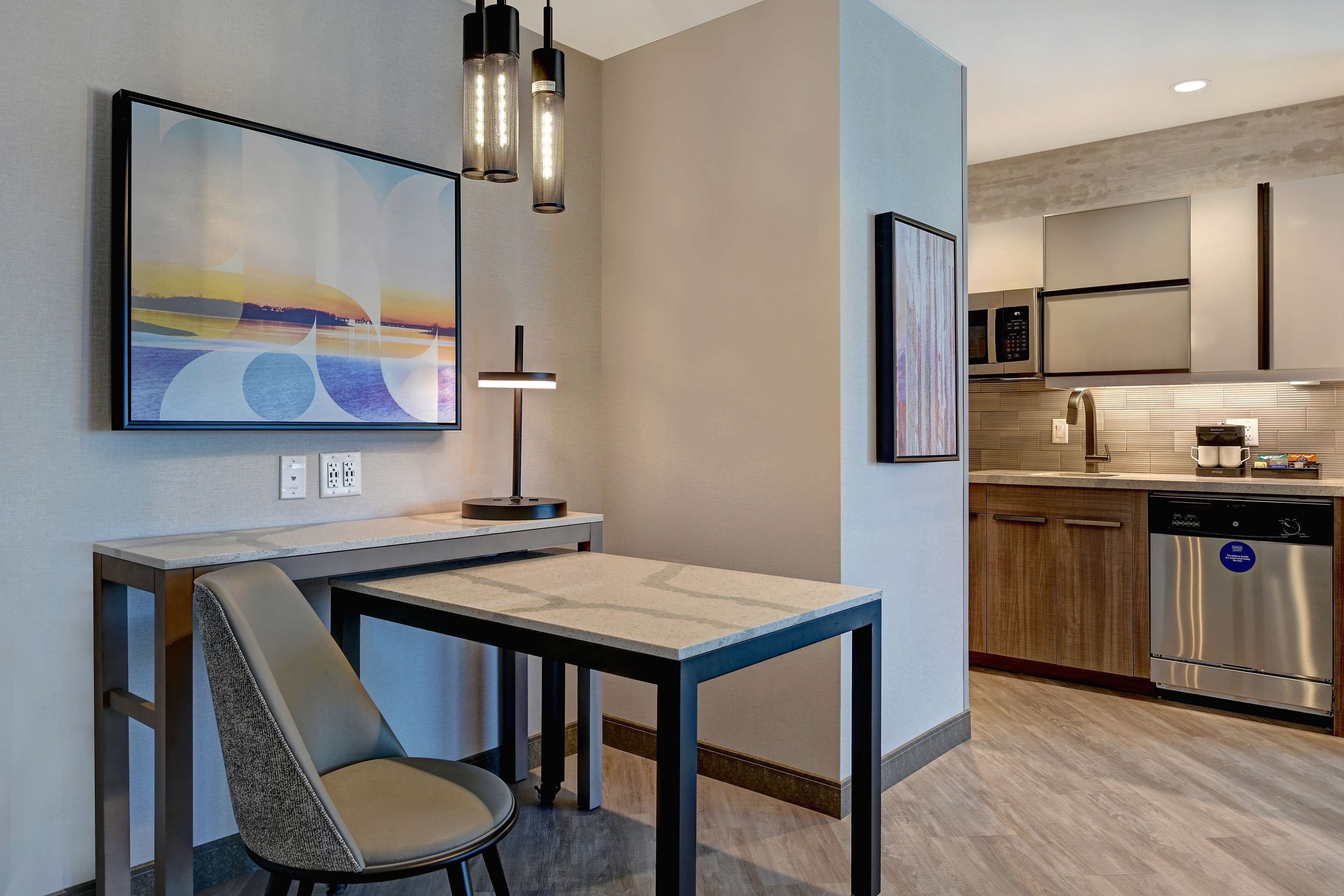 studio suite, 1 king bed, corner | private kitchen | full-sized fridge, microwave, stovetop, dishwasher