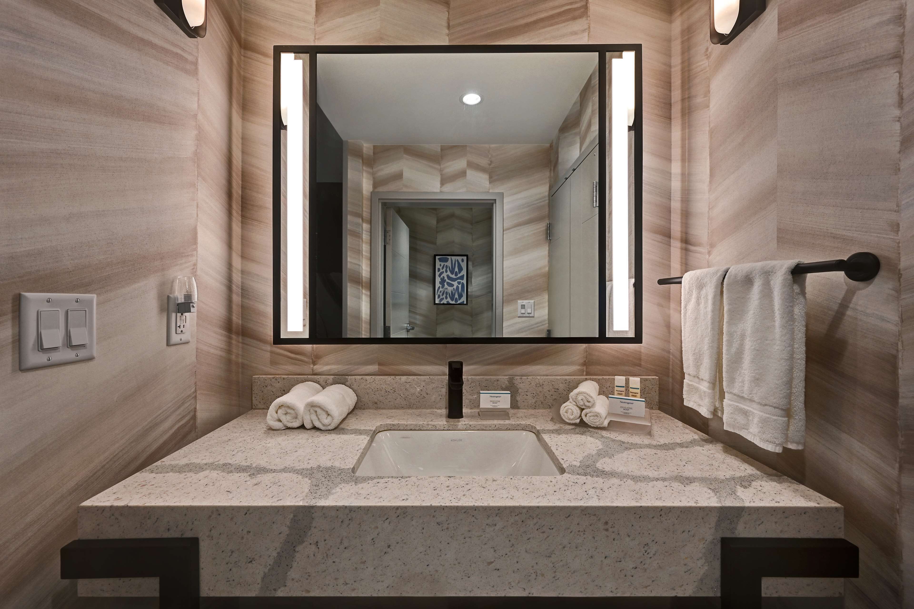 hydromassage showerhead, free toiletries, hair dryer, towels