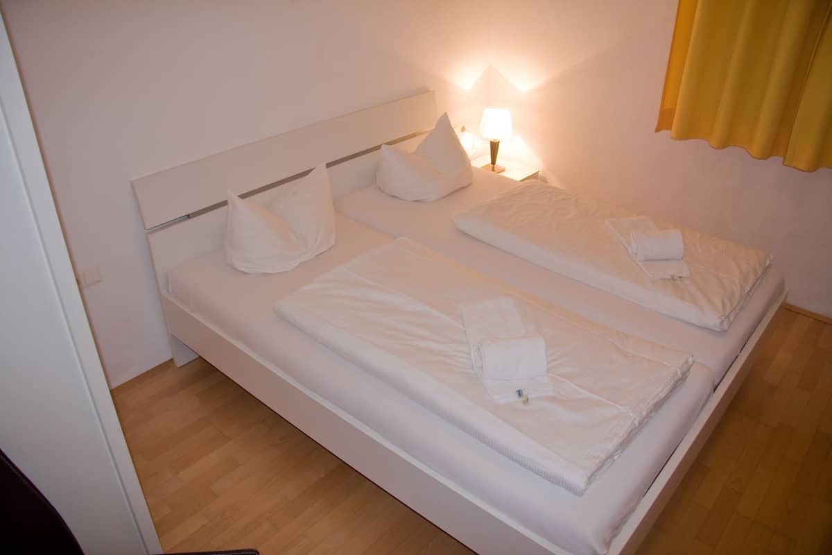Appartement, balkon (excl. cleaning fee, Top 6) | 2 slaapkamers, gratis babybedden, gratis wifi, beddengoed