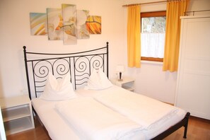 Lejlighed - balkon (excl. cleaning fee, Top 6) | Gratis baby-/barnesenge, gratis Wi-Fi, sengetøj