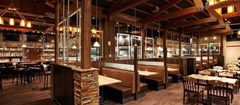 Ski -in/out Luxury 2 BR at Grand Lodge on Peak 7, Breckenridge, CO