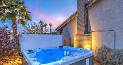 Modern Luxury Vegas Pool Retreat w Hot Tub, BBQ
