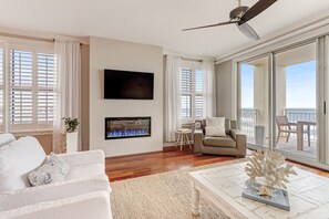 Smart TV, fireplace, stereo