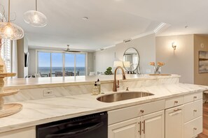 Fridge, microwave, oven, stovetop - Luxury Beachfront property with a gorgeous view. (Jacksonville Beach)
