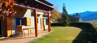 Casa 5 hab. 10 Pax, Chimenea, Jardín, Vistas Cadí y WiFi