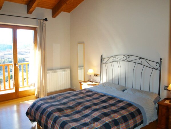 5 chambres, accès Internet