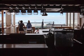 Interior - Ocean View Studio 27A Pool & Spa (Airlie Beach)