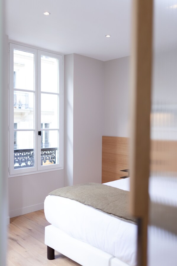 Superior Double Room | 1 bedroom, in-room safe, desk, free WiFi