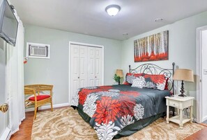 5 slaapkamers, een kluis op de kamer, een bureau