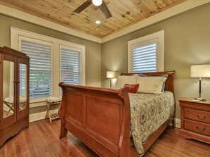 Unclassified image, 4 of 26, button