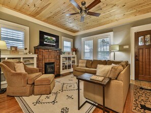 Unclassified image, 3 of 26, button