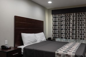 1 bedroom, internet - Studio, 1 King Bed, Kitchenette - Non-Smoking (Baton Rouge)