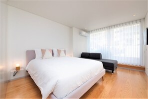 1 bedroom, iron/ironing board, travel crib, WiFi - Bom jardim - Superior Studio with Terrace #2.1 (Porto)
