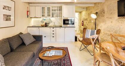 Jardins da Muralha Old Town with Terrace Apartment A - DAHOME